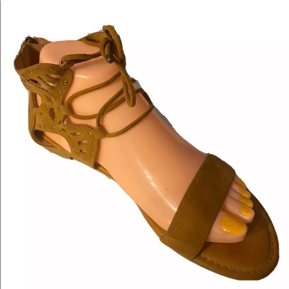 Rouge Helium Women's Strappy Cognac Faux Leather Zip Lace Up Sandals Size 7.